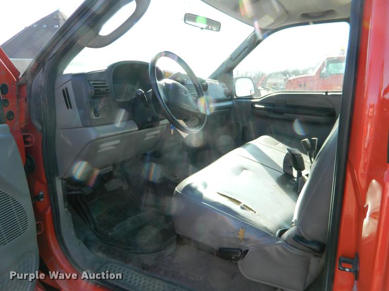 image for item K2744 2006 Ford F250 Super Duty pickup truck