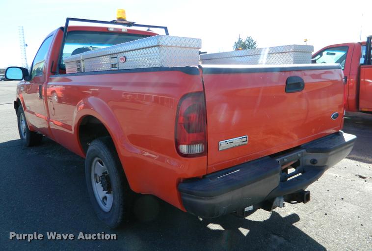 image for item K2745 2006 Ford F250 Super Duty pickup truck