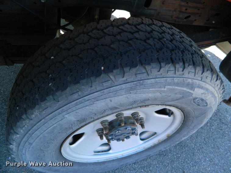 image for item K2745 2006 Ford F250 Super Duty pickup truck