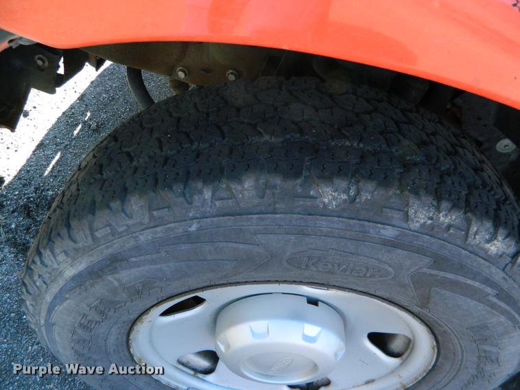 image for item K2745 2006 Ford F250 Super Duty pickup truck