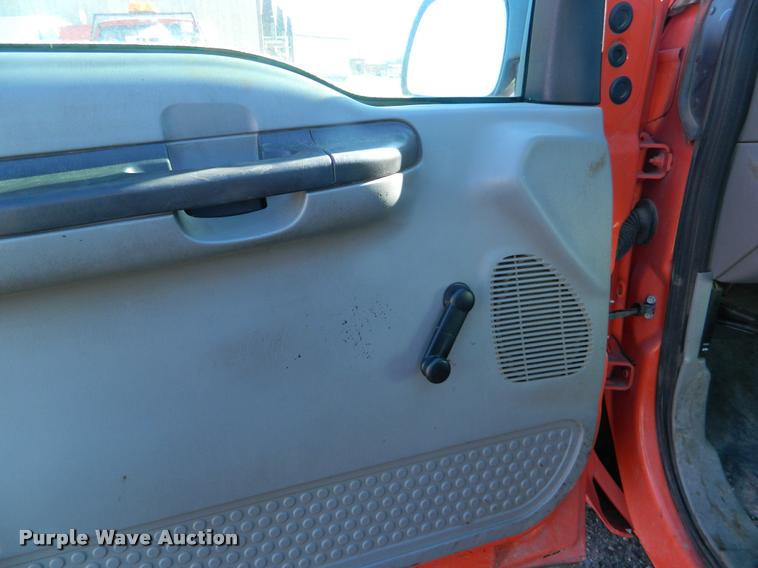 image for item K2745 2006 Ford F250 Super Duty pickup truck