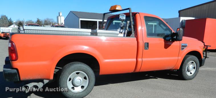 image for item K2746 2009 Ford F250 Super Duty pickup truck