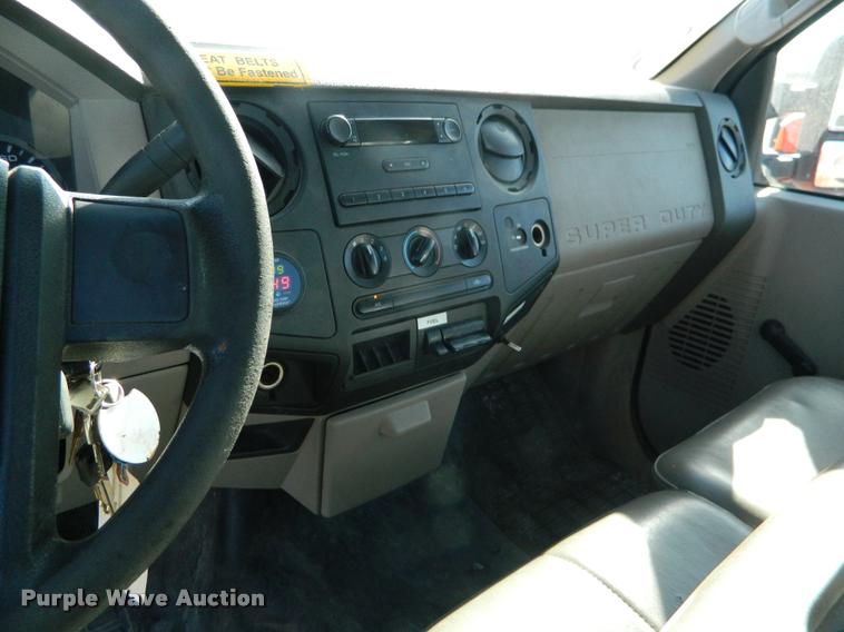 image for item K2746 2009 Ford F250 Super Duty pickup truck