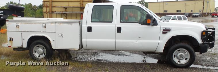 image for item K3681 2008 Ford F250 Super Duty XL Crew Cab utility truck
