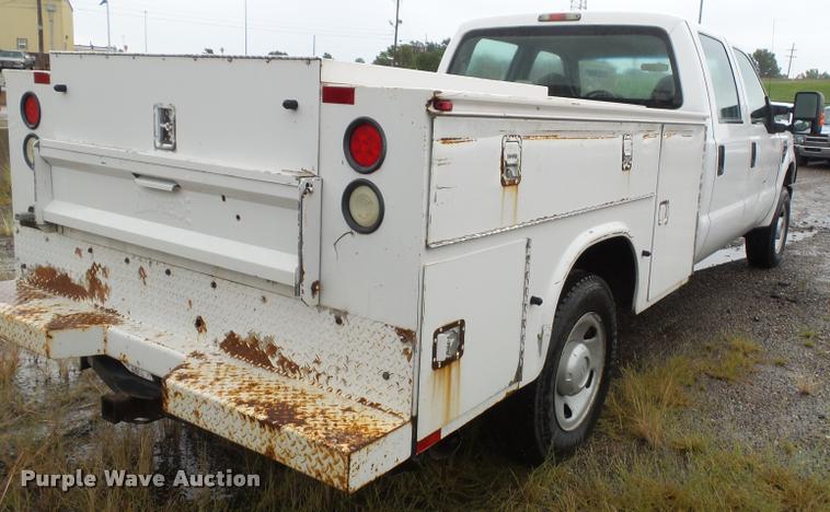 image for item K3681 2008 Ford F250 Super Duty XL Crew Cab utility truck