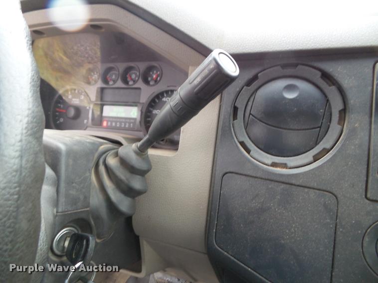 image for item K3681 2008 Ford F250 Super Duty XL Crew Cab utility truck