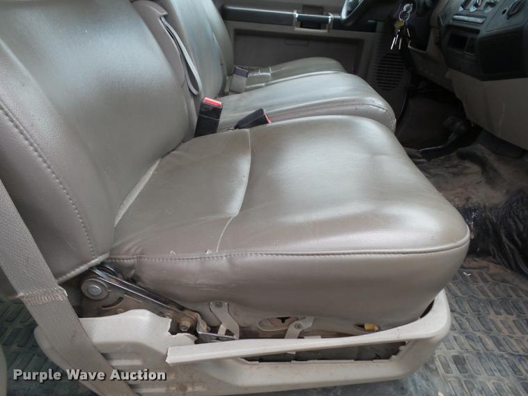 image for item K3681 2008 Ford F250 Super Duty XL Crew Cab utility truck