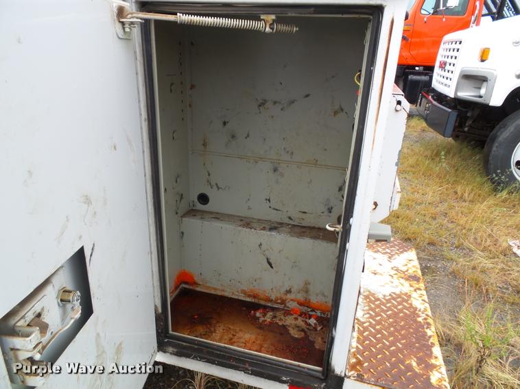 image for item K3681 2008 Ford F250 Super Duty XL Crew Cab utility truck