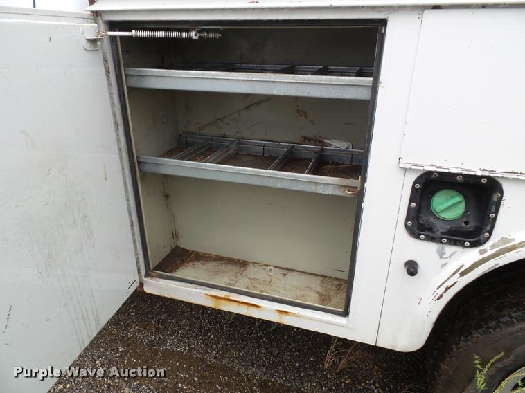 image for item K3681 2008 Ford F250 Super Duty XL Crew Cab utility truck