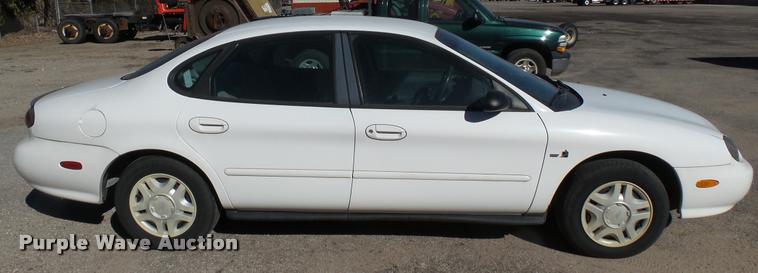 image for item L3950 1999 Ford Taurus LX