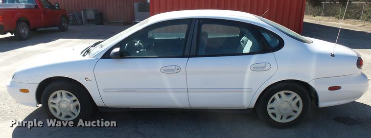 image for item L3950 1999 Ford Taurus LX