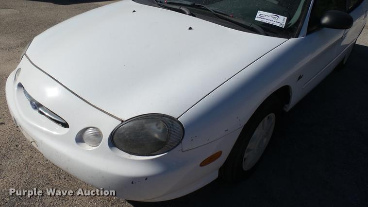 image for item L3950 1999 Ford Taurus LX