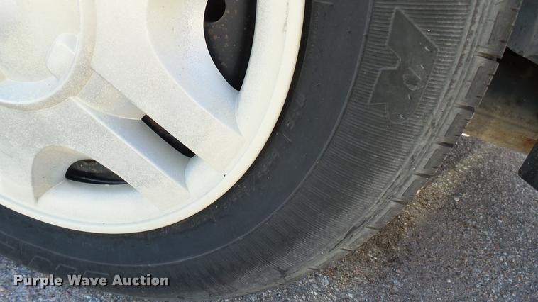 image for item L3950 1999 Ford Taurus LX