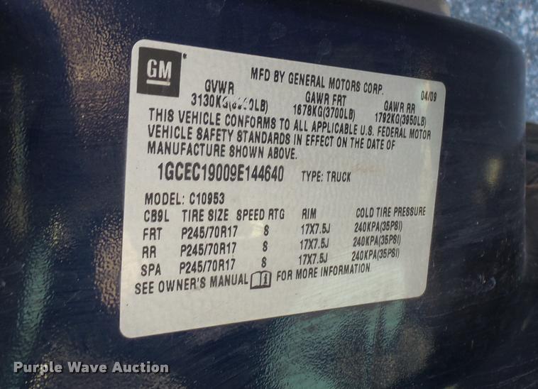 image for item L3951 2009 Chevrolet Silverado 1500 Ext. Cab pickup truck