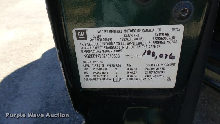 image for item L3952 2002 Chevrolet Silverado 1500 Ext. Cab pickup truck