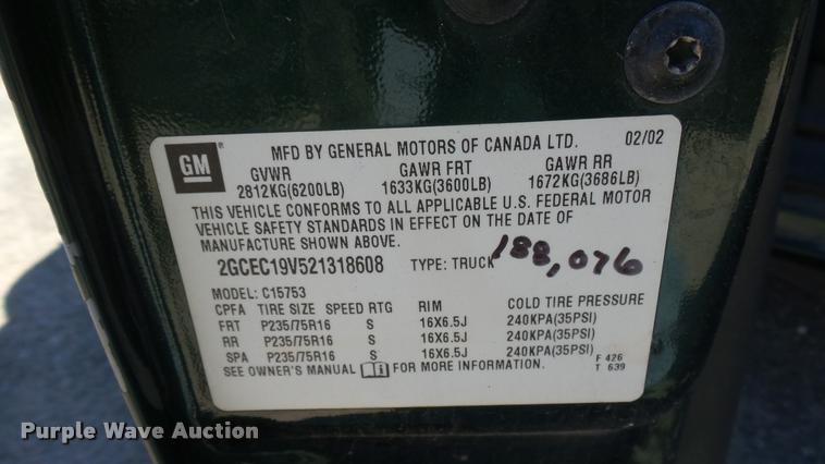 image for item L3952 2002 Chevrolet Silverado 1500 Ext. Cab pickup truck