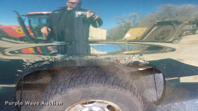 image for item L3952 2002 Chevrolet Silverado 1500 Ext. Cab pickup truck