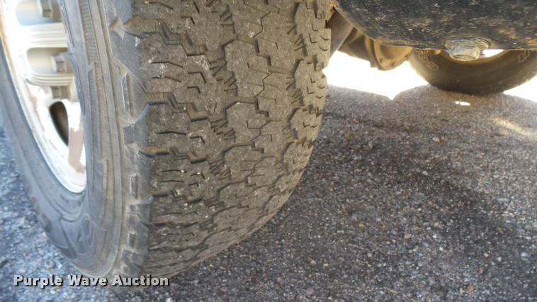 image for item L3952 2002 Chevrolet Silverado 1500 Ext. Cab pickup truck