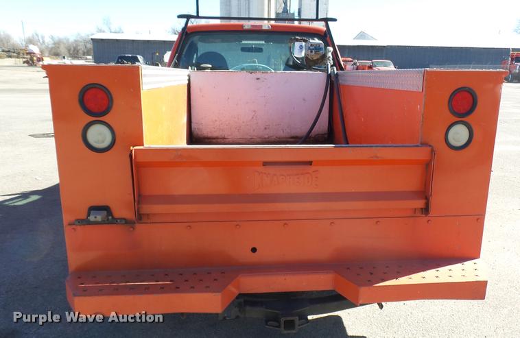 image for item L3953 2006 Ford F250 Super Duty XL utility bed pickup truck