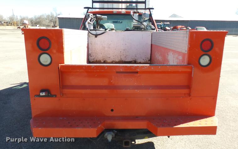 image for item L3954 2006 Ford F250 Super Duty XL utility bed pickup truck