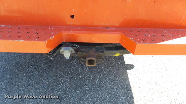 image for item L3954 2006 Ford F250 Super Duty XL utility bed pickup truck