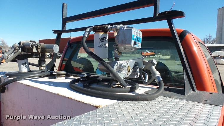 image for item L3954 2006 Ford F250 Super Duty XL utility bed pickup truck