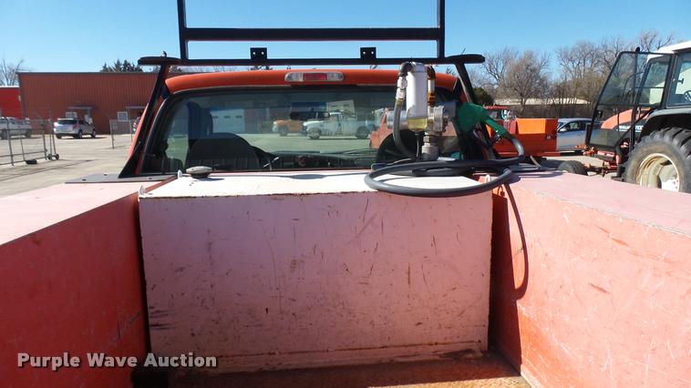 image for item L3955 2006 Ford F250 Super Duty XL utility bed pickup truck