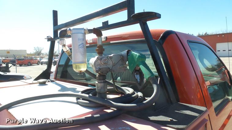 image for item L3955 2006 Ford F250 Super Duty XL utility bed pickup truck