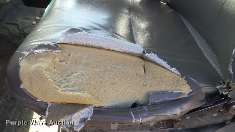 image for item L3957 2008 Ford F250 Super Duty XL utility bed pickup truck