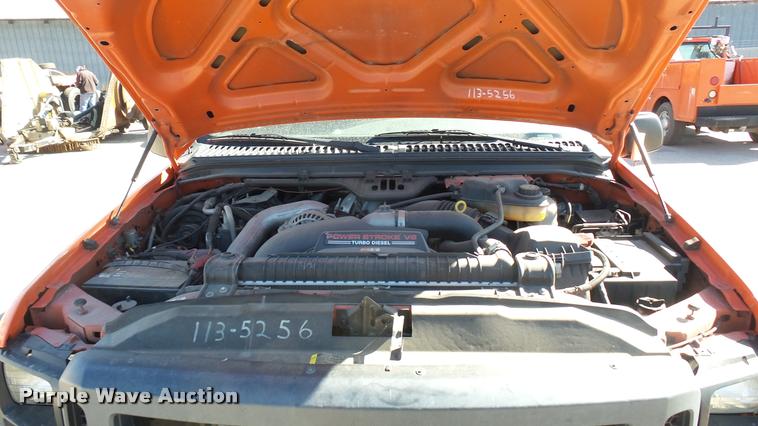 image for item L3958 2006 Ford F250 Super Duty XL utility bed pickup truck