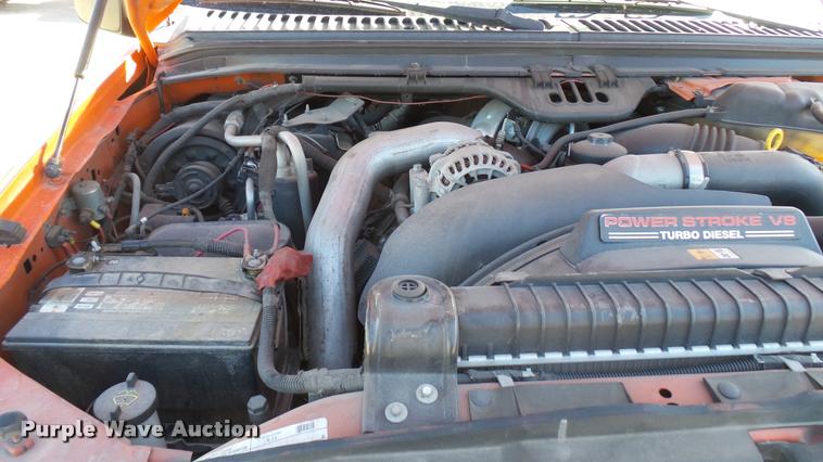 image for item L3958 2006 Ford F250 Super Duty XL utility bed pickup truck