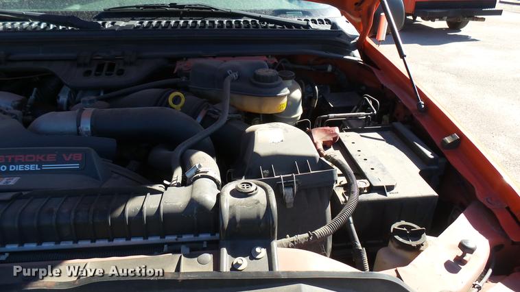 image for item L3958 2006 Ford F250 Super Duty XL utility bed pickup truck