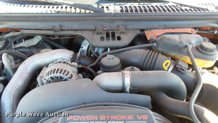 image for item L3958 2006 Ford F250 Super Duty XL utility bed pickup truck