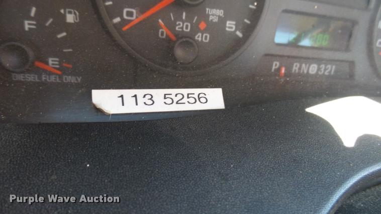 image for item L3958 2006 Ford F250 Super Duty XL utility bed pickup truck