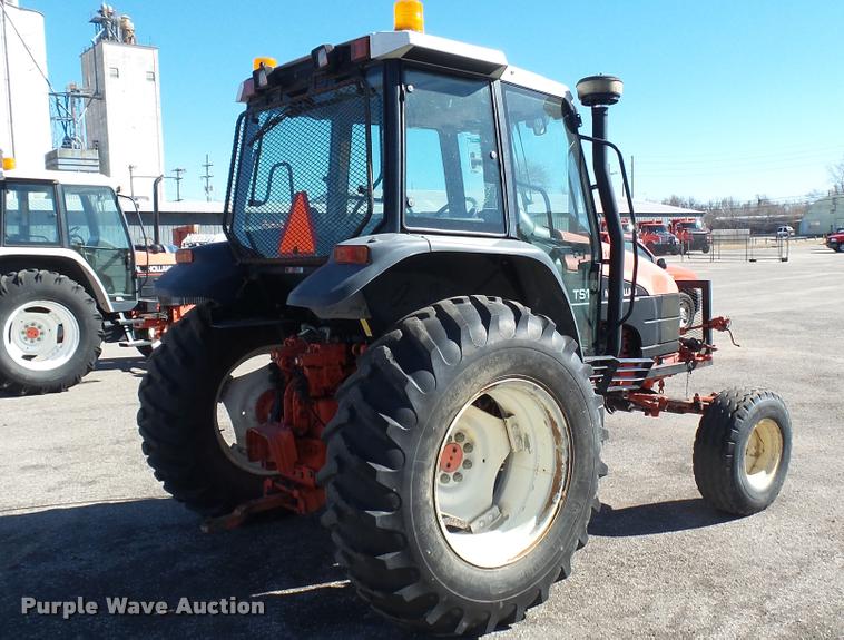 image for item L3959 1999 New Holland TS100 tractor