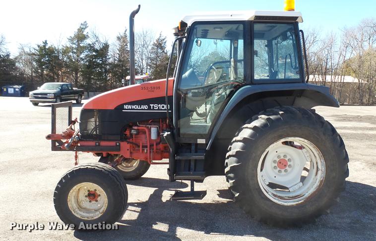 image for item L3959 1999 New Holland TS100 tractor