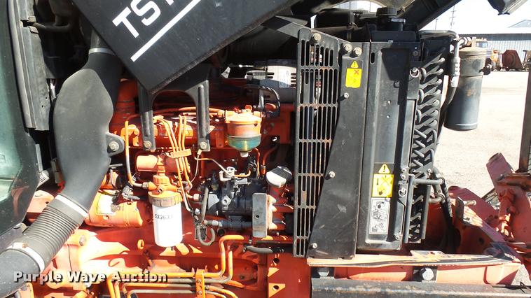 image for item L3959 1999 New Holland TS100 tractor