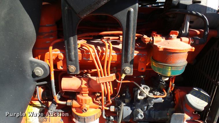 image for item L3959 1999 New Holland TS100 tractor