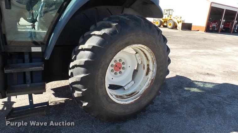 image for item L3959 1999 New Holland TS100 tractor