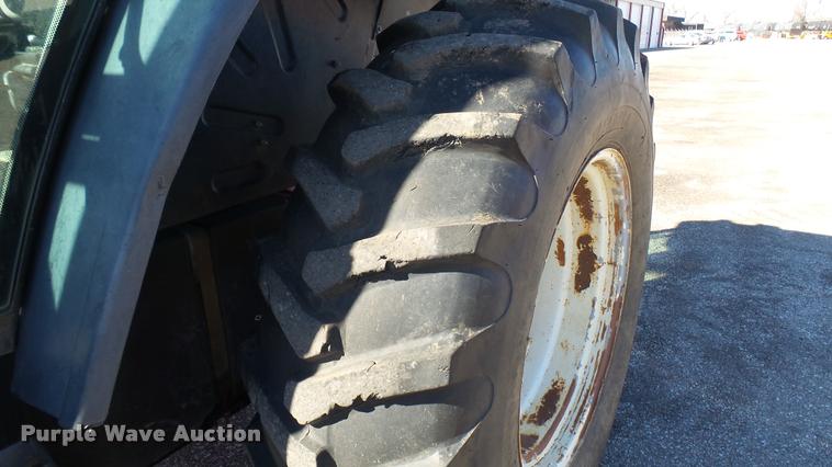 image for item L3959 1999 New Holland TS100 tractor