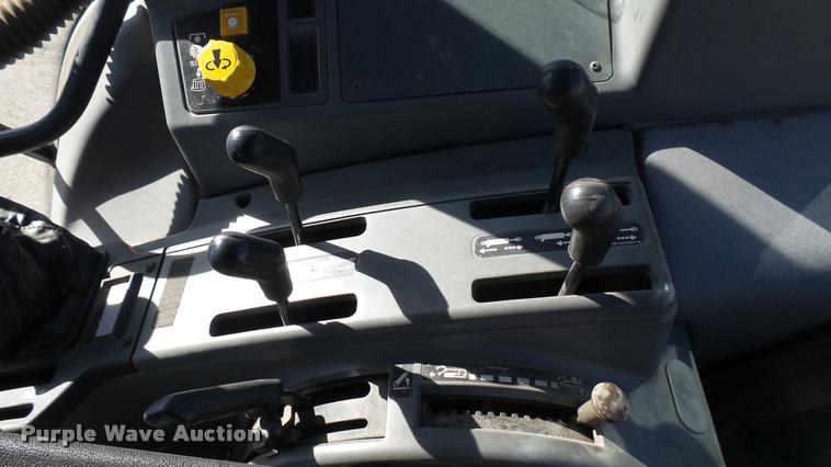 image for item L3960 1997 New Holland 6640SL tractor