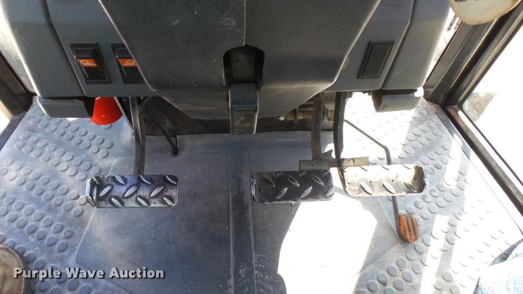 image for item L3960 1997 New Holland 6640SL tractor