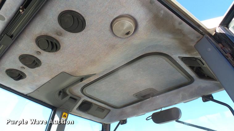 image for item L3960 1997 New Holland 6640SL tractor