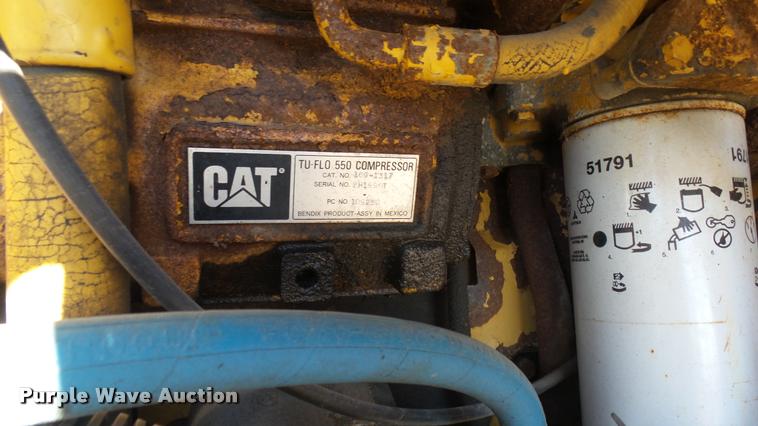 image for item L3961 1997 Ford LNT9000 gin pole truck