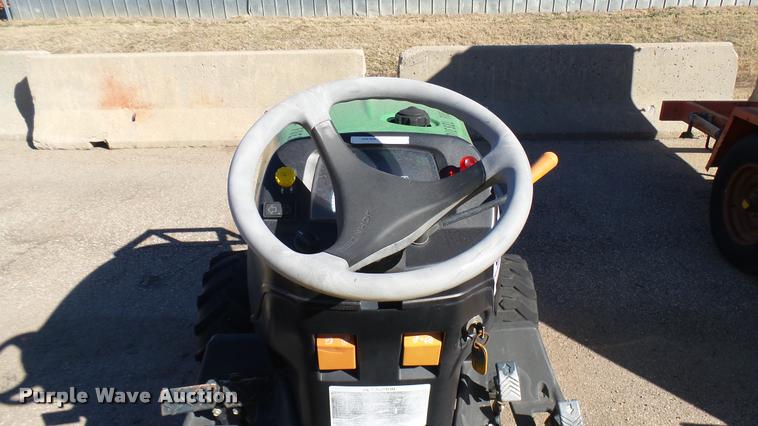 image for item L3964 2006 John Deere 2320 MFWD tractor