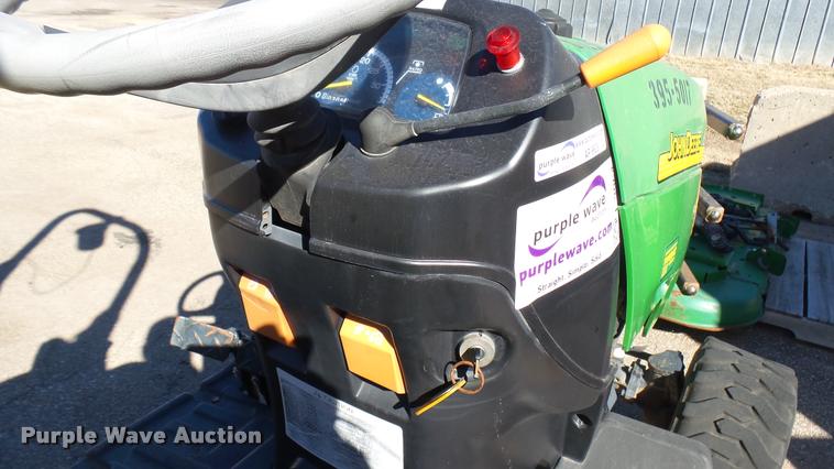 image for item L3964 2006 John Deere 2320 MFWD tractor