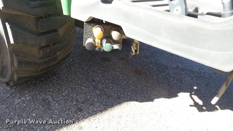 image for item L3964 2006 John Deere 2320 MFWD tractor