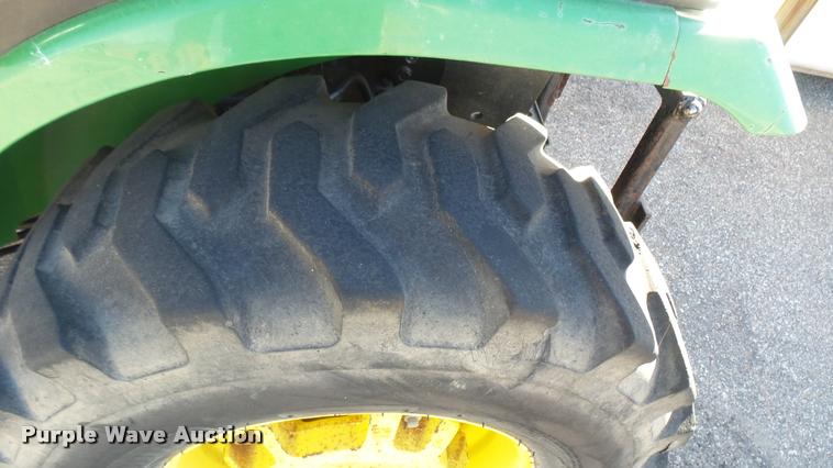 image for item L3964 2006 John Deere 2320 MFWD tractor