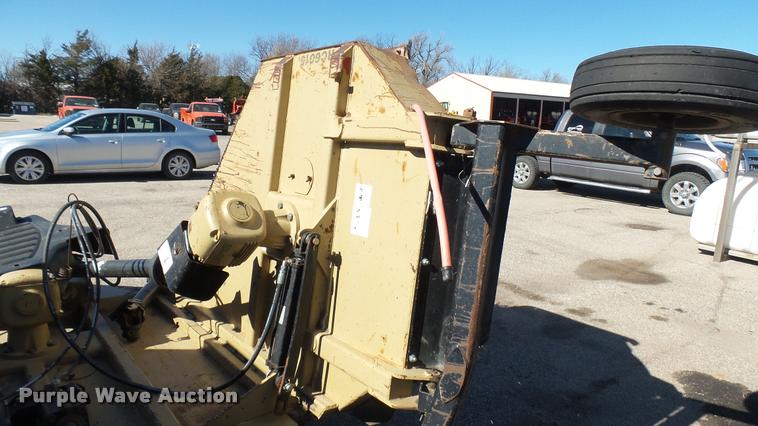 image for item L3965 2006 Land Pride RCB6015 Commander batwing rotary mower