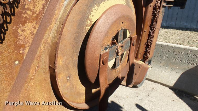 image for item L3966 2009 Land Pride RCB5615 Commander batwing rotary mower